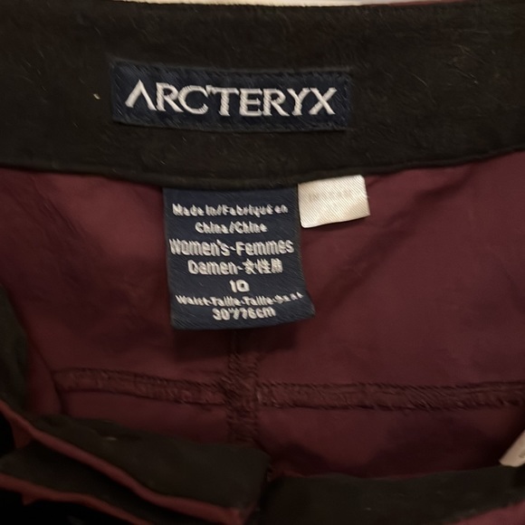 Arc’teryx Women’s pants size 10, inseam 32. - Picture 6 of 6